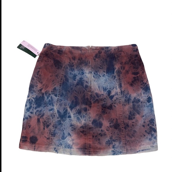 Tie-dye jean skirt wild fable size 10 NWT - Picture 2 of 3